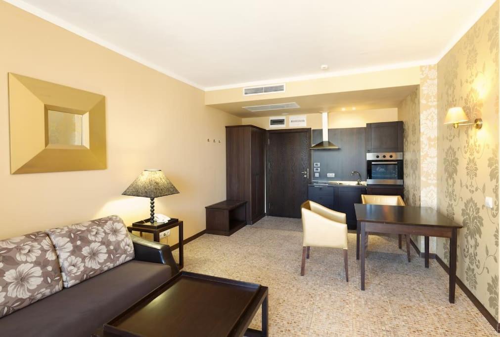 Royal Beach Apartment Barcello B Sunny Beach Exterior foto