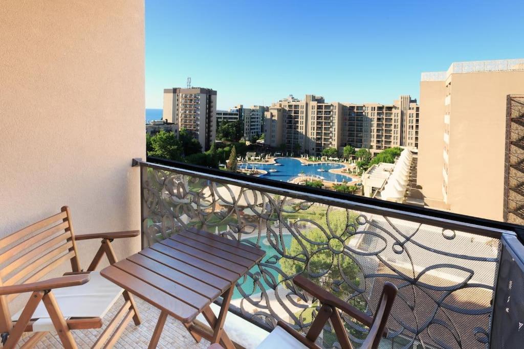 Royal Beach Apartment Barcello B Sunny Beach Exterior foto